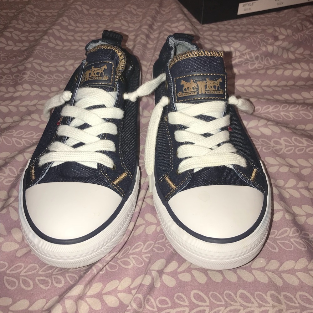 Dark Denim Levi’s Shoes